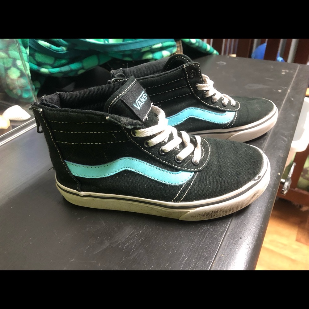 Kids Vans - Picture 2 of 2
